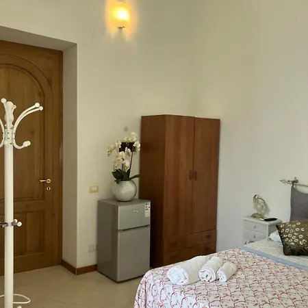 Pensión Le Dimore Di Ike 3*